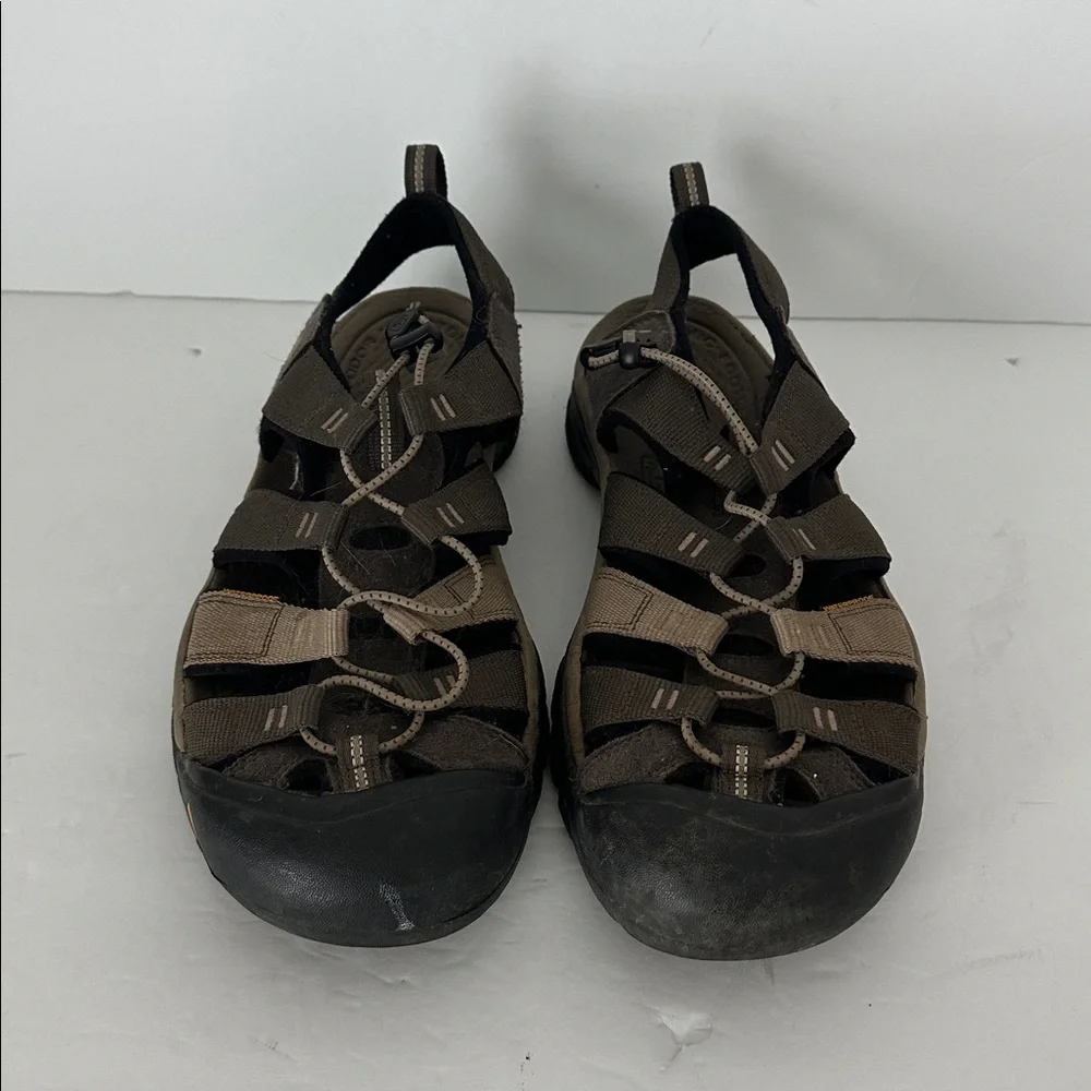 KEEN Men's Newport H2 Closed Toe Water/Outdoor Sandals Brown 11